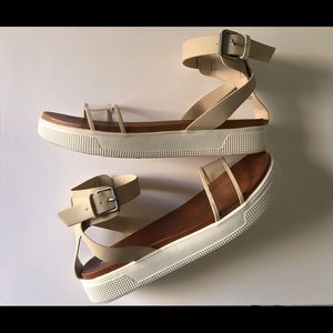 MIA Ellen platform sandals
